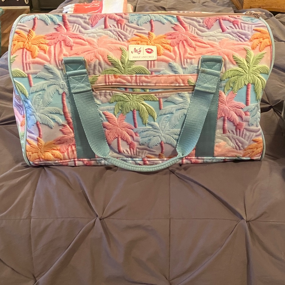 Exclusive Hip Hip Array Collection Tropical Palm Travel Bag - Pink, Blue, Green - Picture 2 of 4